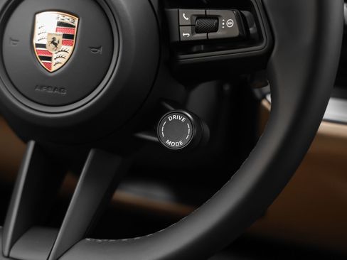 New 2026 Porsche Cayenne image 31