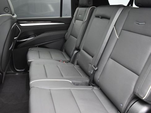 Certified 2026 Cadillac Escalade ESV Luxury w/ Touring Package image 28