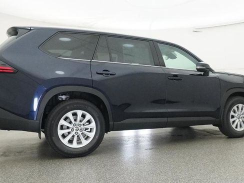 New 2026 Toyota Grand Highlander XLE FWD image 30