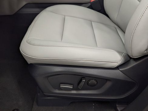 New 2026 Ford Explorer Active w/ Active Comfort Package image 11