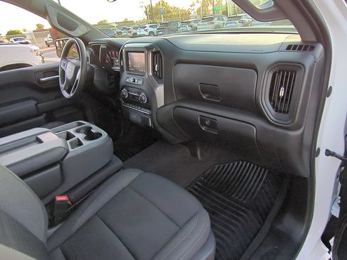 Used 2023 Chevrolet Silverado 1500 Custom AWD/4WD image 27