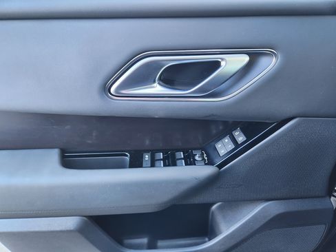 Certified 2026 Land Rover Range Rover Velar Dynamic SE image 23