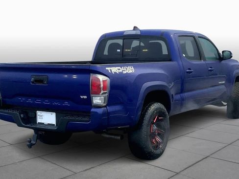 Used 2022 Toyota Tacoma TRD Sport w/ TRD Premium Sport Package image 13