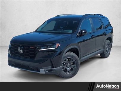 New 2025 Honda Pilot TrailSport