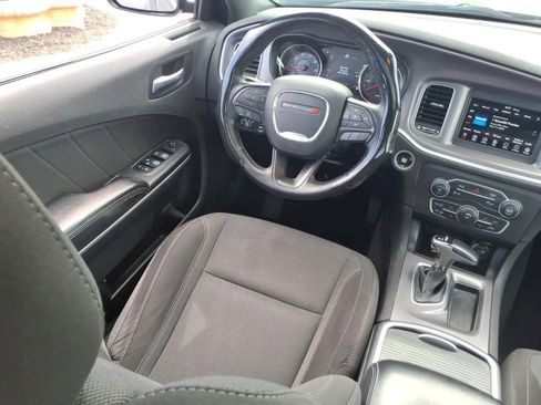Used 2019 Dodge Charger SXT image 20