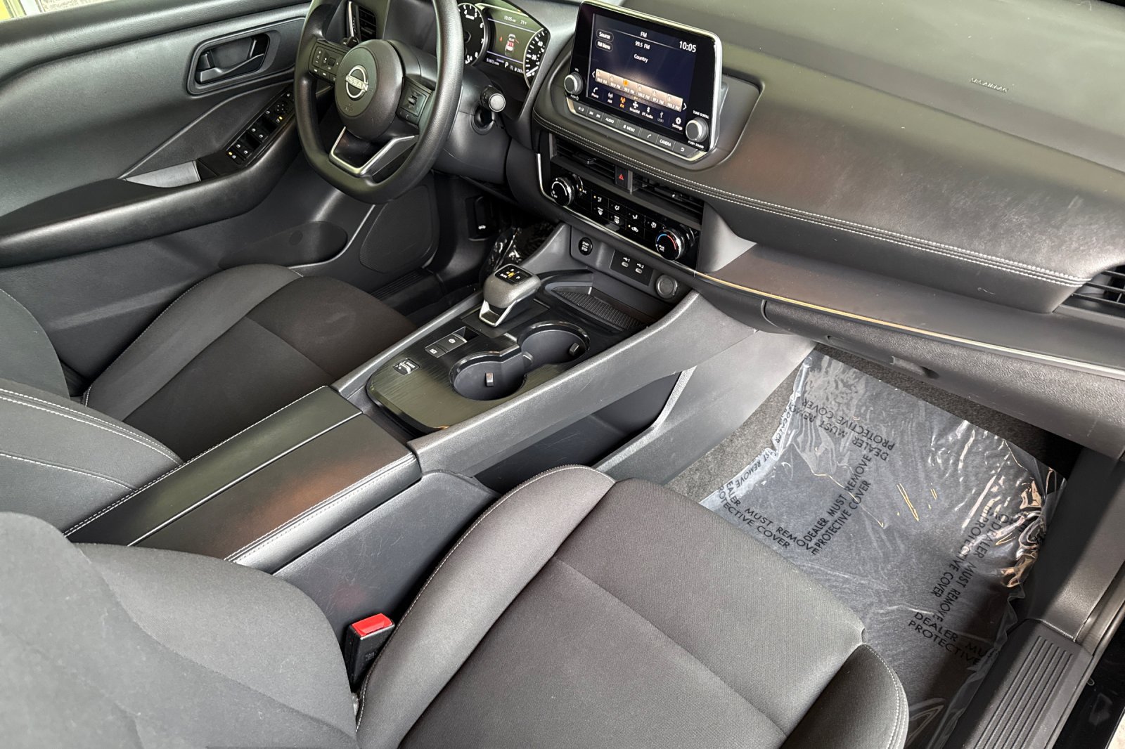 Used 2024 Nissan Rogue S FWD image 16