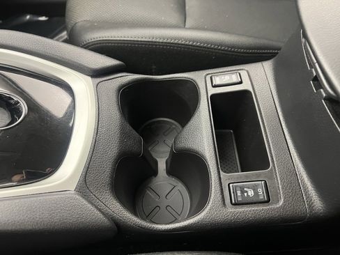 Used 2016 Nissan Rogue SL w/ SL Premium Package image 22