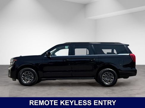 Used 2025 Ford Expedition Max Active RWD image 3