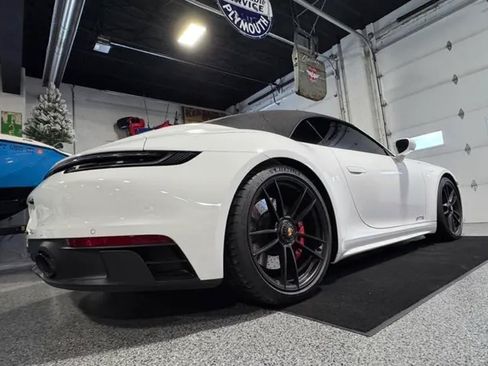 Used 2024 Porsche 911 Carrera 4 GTS w/ Premium Package AWD/4WD image 2