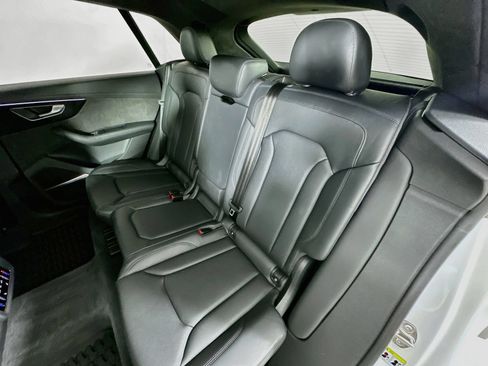 Used 2021 Audi Q8 Prestige w/ Prestige Package AWD/4WD image 36