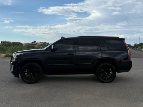 Used 2015 Cadillac Escalade Premium RWD image 5