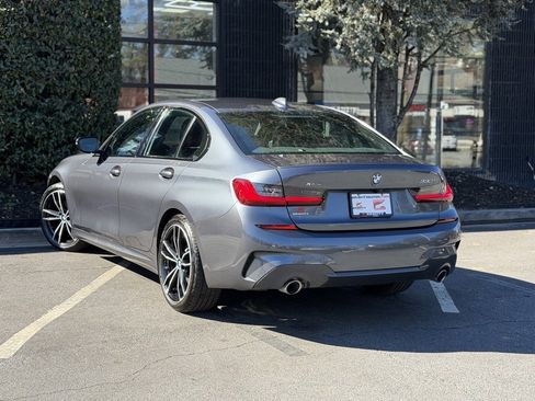 Used 2022 BMW 330i xDrive Sedan w/ M Sport Package image 19