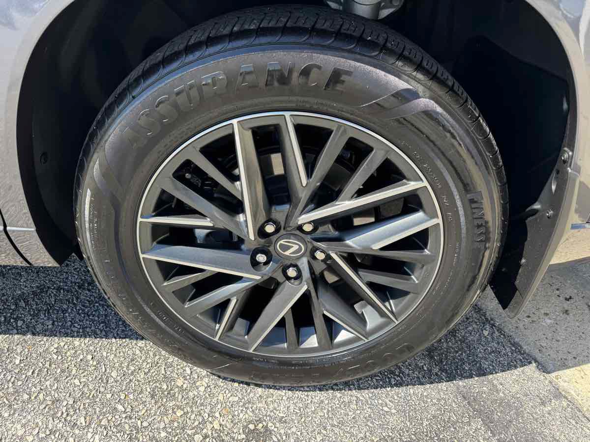 Used 2026 Lexus TX 350 AWD w/ Technology Package image 36