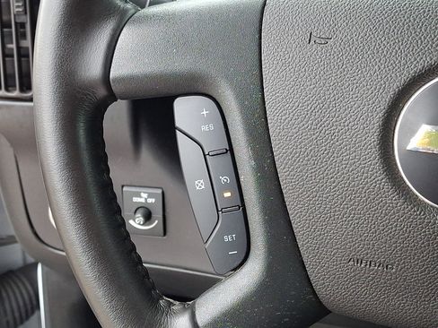 Used 2022 Chevrolet Express 2500 w/ Driver Convenience Package RWD image 20