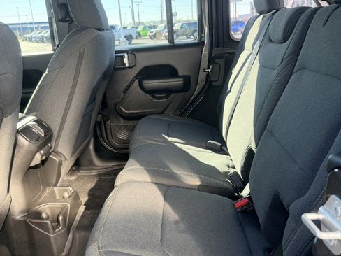 Used 2025 Jeep Wrangler Sport image 10