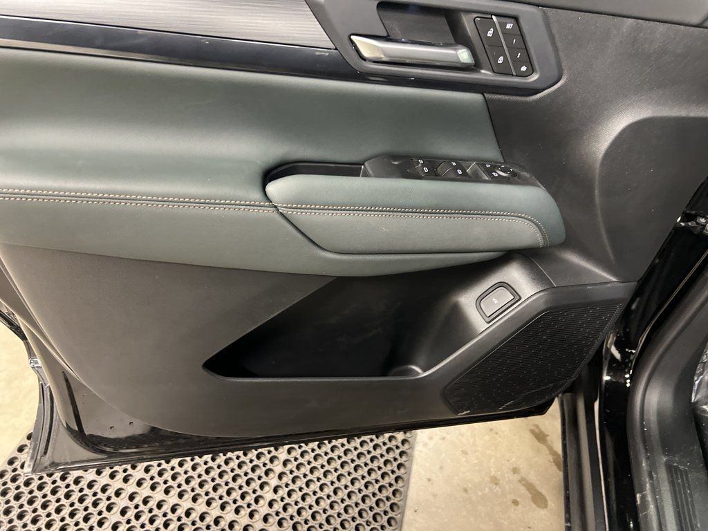 New 2026 GMC Terrain AT4 w/ Convenience Package III AWD/4WD image 15
