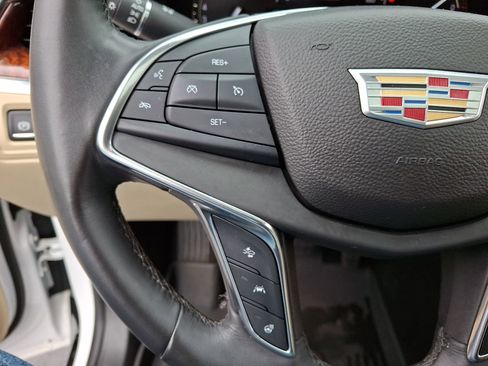 Used 2017 Cadillac XT5 Premium Luxury image 22