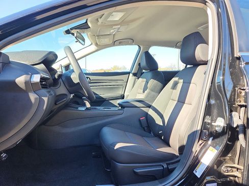 Certified 2024 Nissan Altima 2.5 S image 13