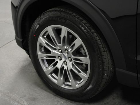 New 2026 Ford Explorer Active w/ Active Comfort Package image 10