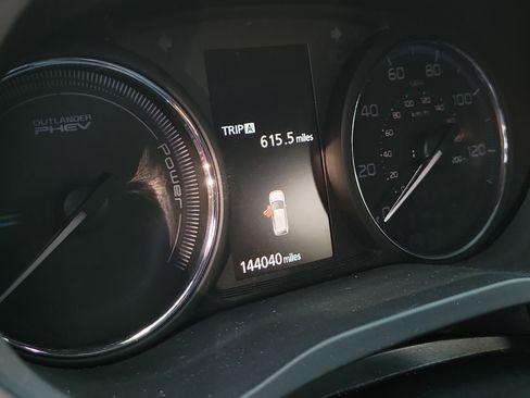 Used 2019 Mitsubishi Outlander SEL AWD/4WD image 10