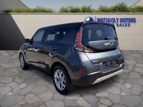 Used 2023 Kia Soul S image 5