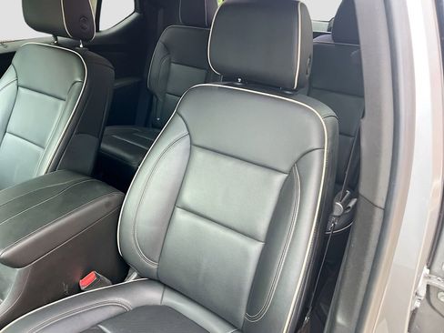 Used 2023 Chevrolet Traverse Premier w/ Redline Edition image 20