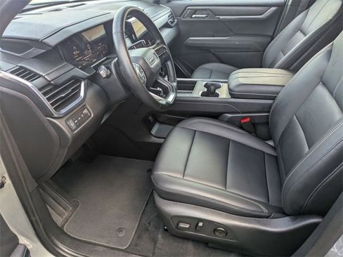 Used 2024 GMC Acadia Elevation image 11