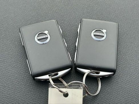 Used 2019 Volvo XC90 T6 Momentum w/ Advanced Package image 15