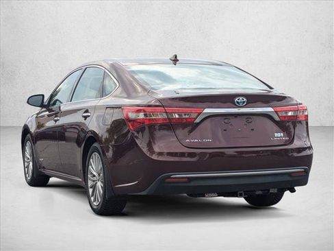 Used 2018 Toyota Avalon Limited w/ Carpet Mat Package FWD image 8