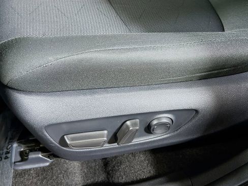 Certified 2025 Toyota RAV4 XLE image 17