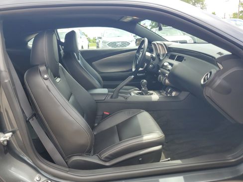 Used 2010 Chevrolet Camaro LT RWD image 9