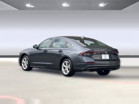 Certified 2023 Honda Accord LX image 3