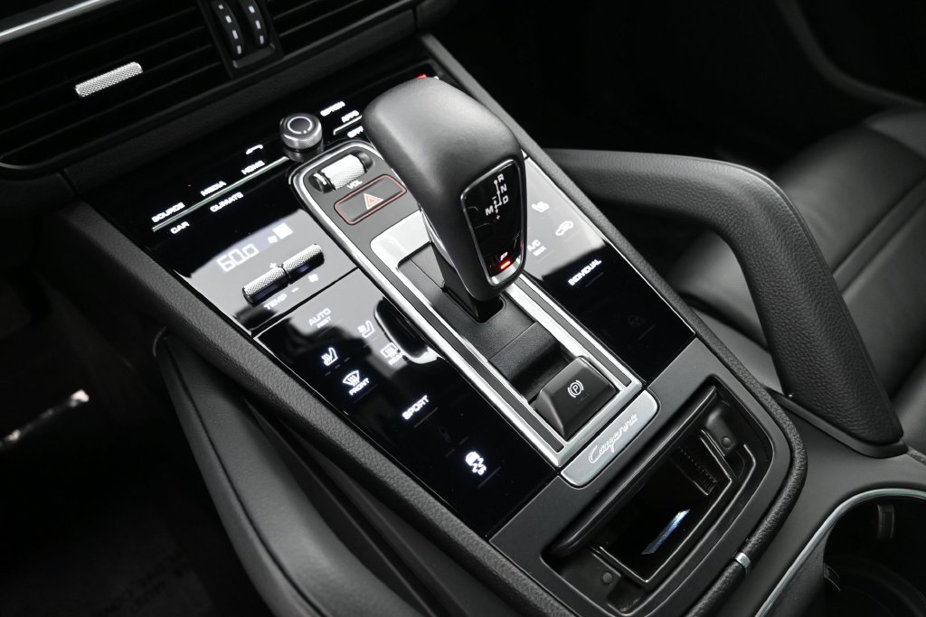 Certified 2023 Porsche Cayenne AWD/4WD image 24