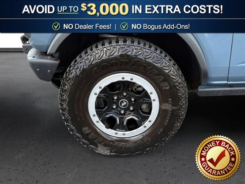 Certified 2024 Ford Bronco Badlands w/ Sasquatch Package AWD/4WD image 13