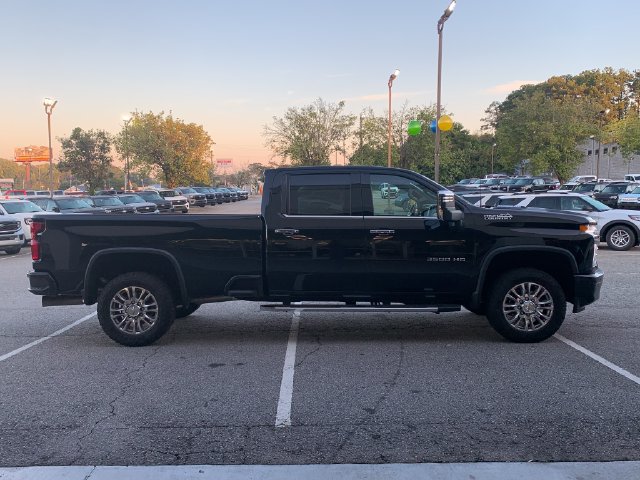 Used 2023 Chevrolet Silverado 3500 High Country AWD/4WD image 4