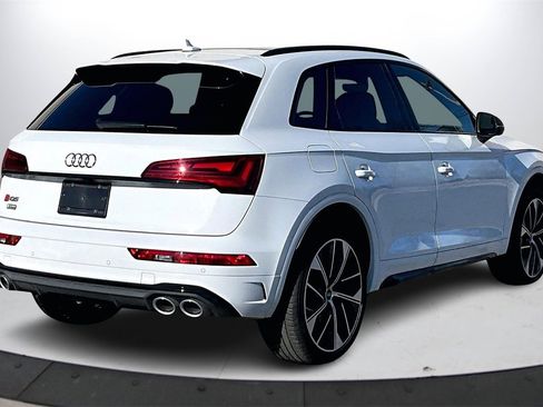 Used 2023 Audi SQ5 Premium Plus w/ Premium Plus Package image 9