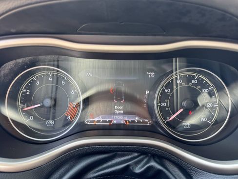 Used 2014 Jeep Cherokee Limited AWD/4WD image 20