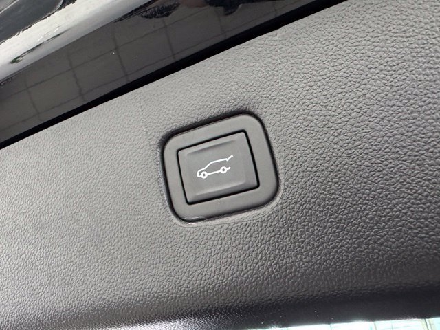 Certified 2024 Chevrolet Blazer LT w/ Convenience Package AWD/4WD image 44