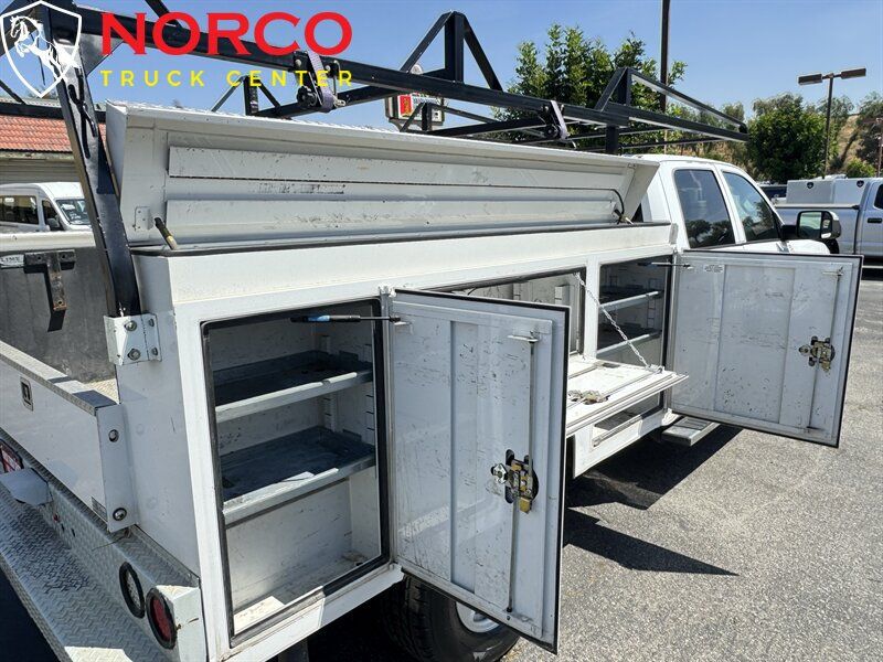 Used 2021 RAM 3500 Tradesman RWD image 3