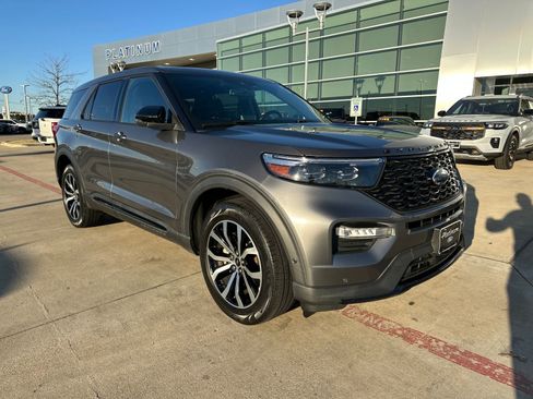 Used 2021 Ford Explorer ST w/ Equipment Group 401A image 7