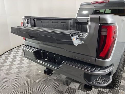 Used 2025 GMC Sierra 2500 Denali Ultimate w/ Max Trailering Package image 48