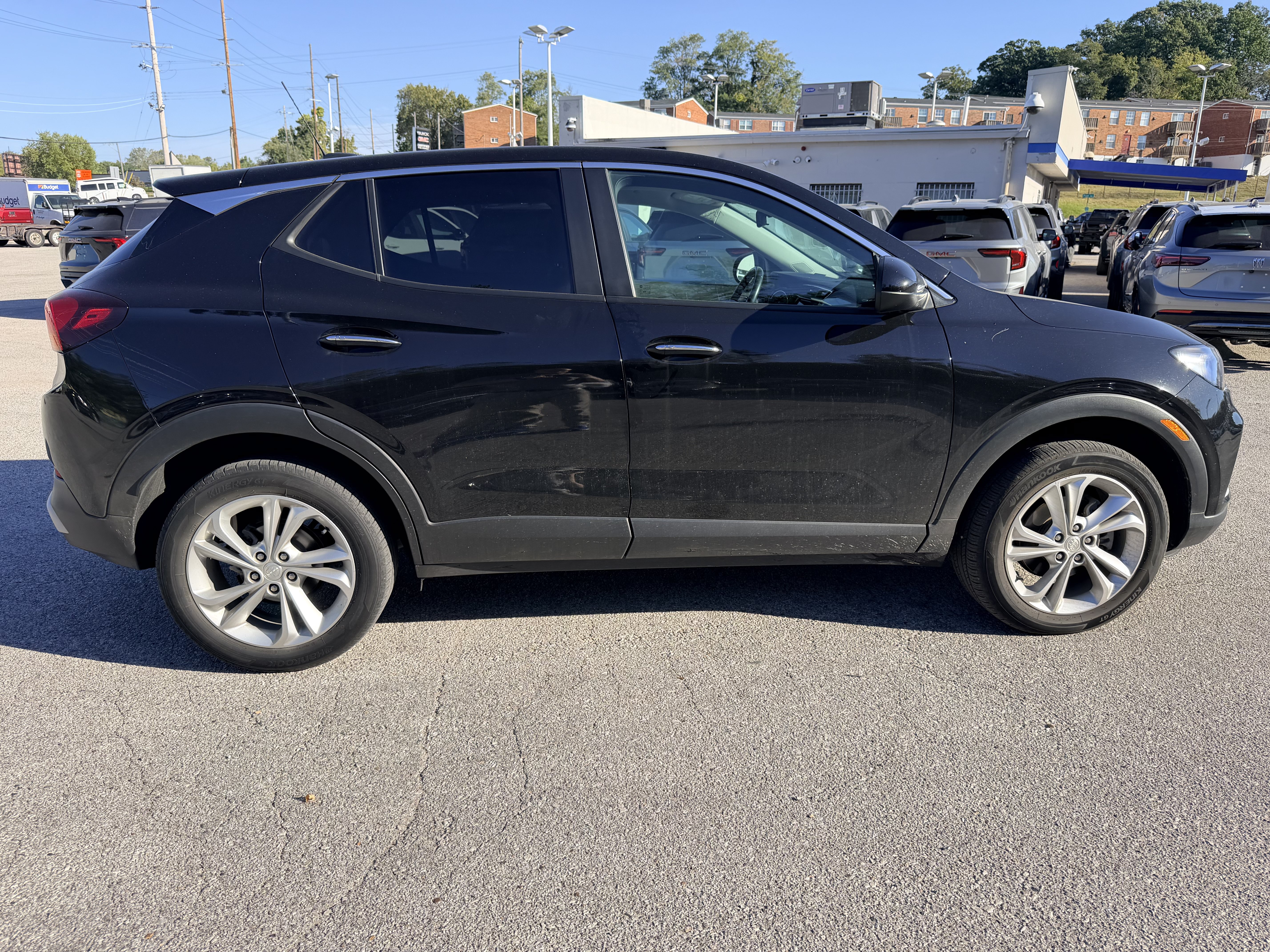 Used 2023 Buick Encore GX Preferred w/ Cold Weather Comfort Package AWD/4WD image 8