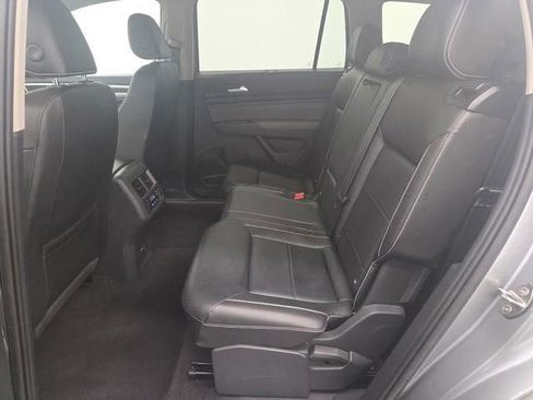 Used 2022 Volkswagen Atlas SE image 34