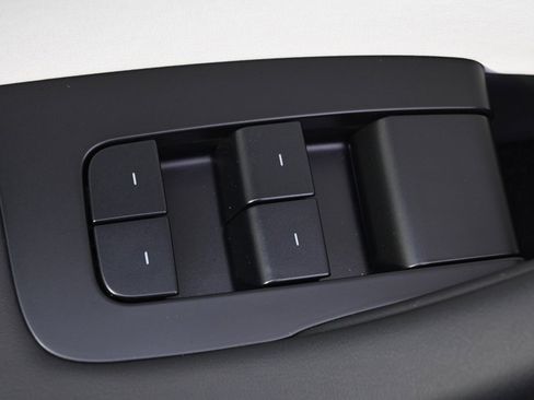 Used 2025 Tesla Model 3 Long Range image 24