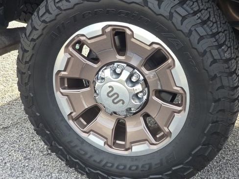 Used 2025 Ford F350 King Ranch w/ FX4 Off-Road Package image 12