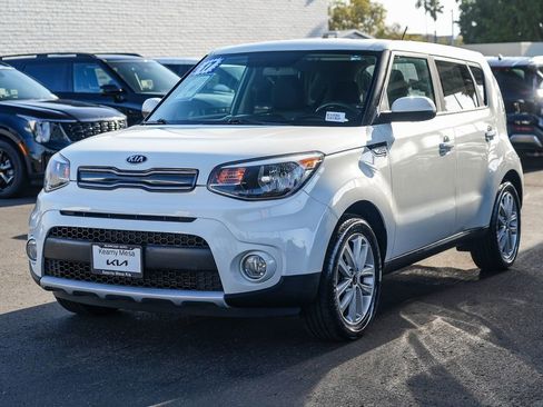 Used 2017 Kia Soul + FWD image 6