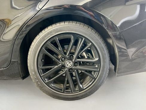 Used 2025 Toyota Camry SE FWD image 29