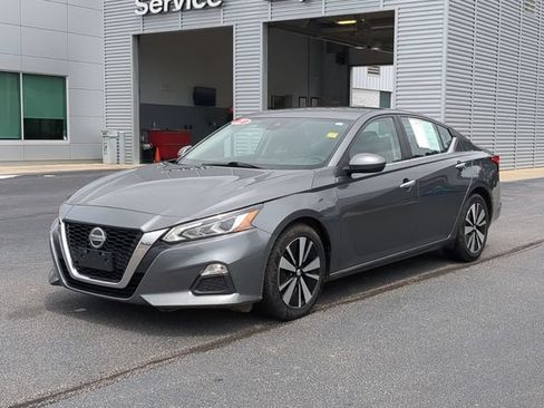 Used 2022 Nissan Altima 2.5 SV FWD image 7