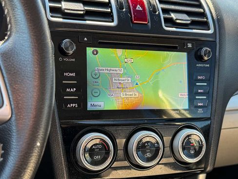 Used 2016 Subaru Forester 2.5i Limited image 19