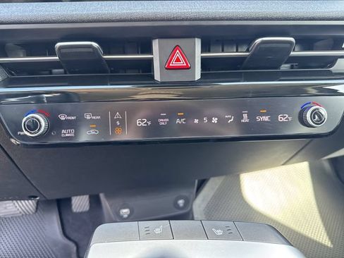 Certified 2024 Kia EV6 Light RWD image 30